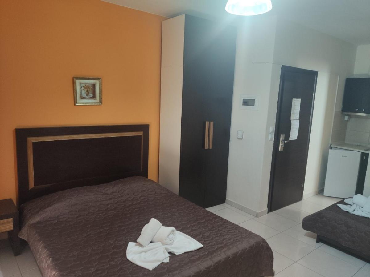 Hotel Louiza Paralía Exterior foto
